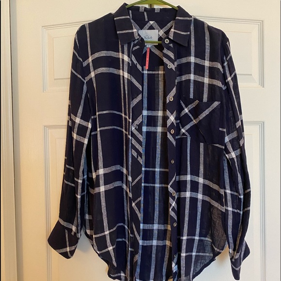 RAILS Navy Button Down Size Medium - Picture 1 of 2
